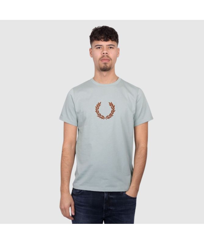 FRED PERRY Tシャツ M8587 TEXTURED LAUREL WREATH T-SHIRT Fred Perry Textured Laurel Wreath Logo T-Shirt | Ecru-M8587