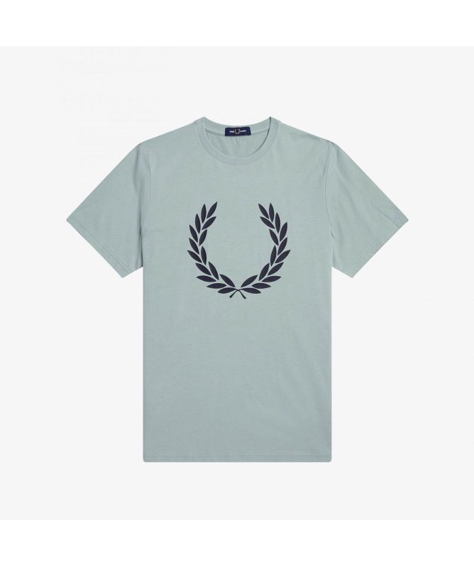 FRED PERRY★Textured Laurel Wreath T-シャツ Fred Perry textured laurel wreath t-shirt in off white | ASOS