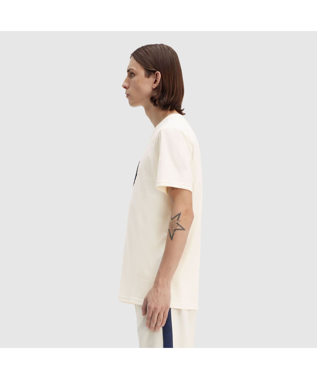 Fred Perry Textured Laurel Wreath Logo T-Shirt | Ecru-M8587