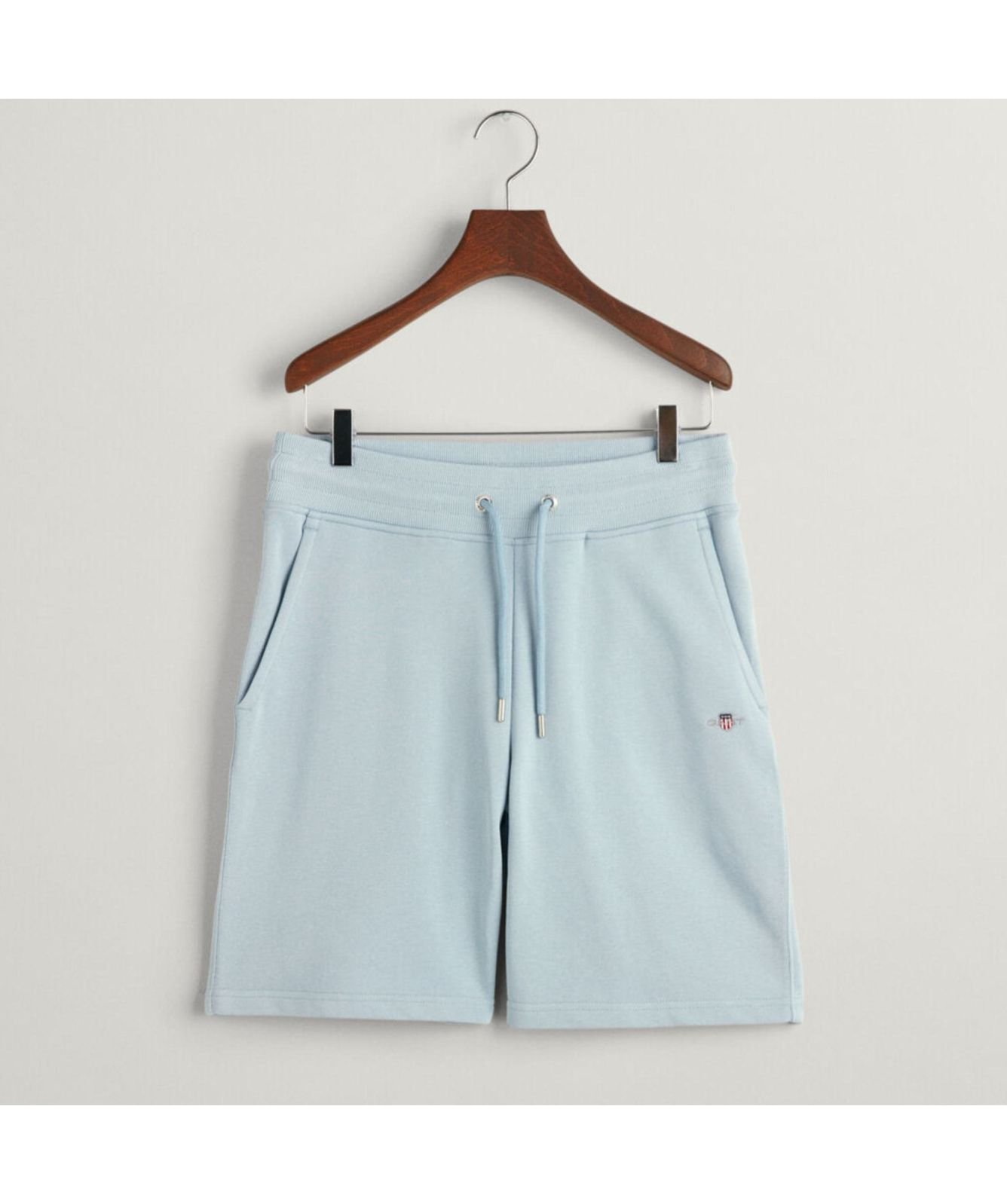 GANT Shield Sweat Shorts | Sky blue-2009027-474-Sage-345 at