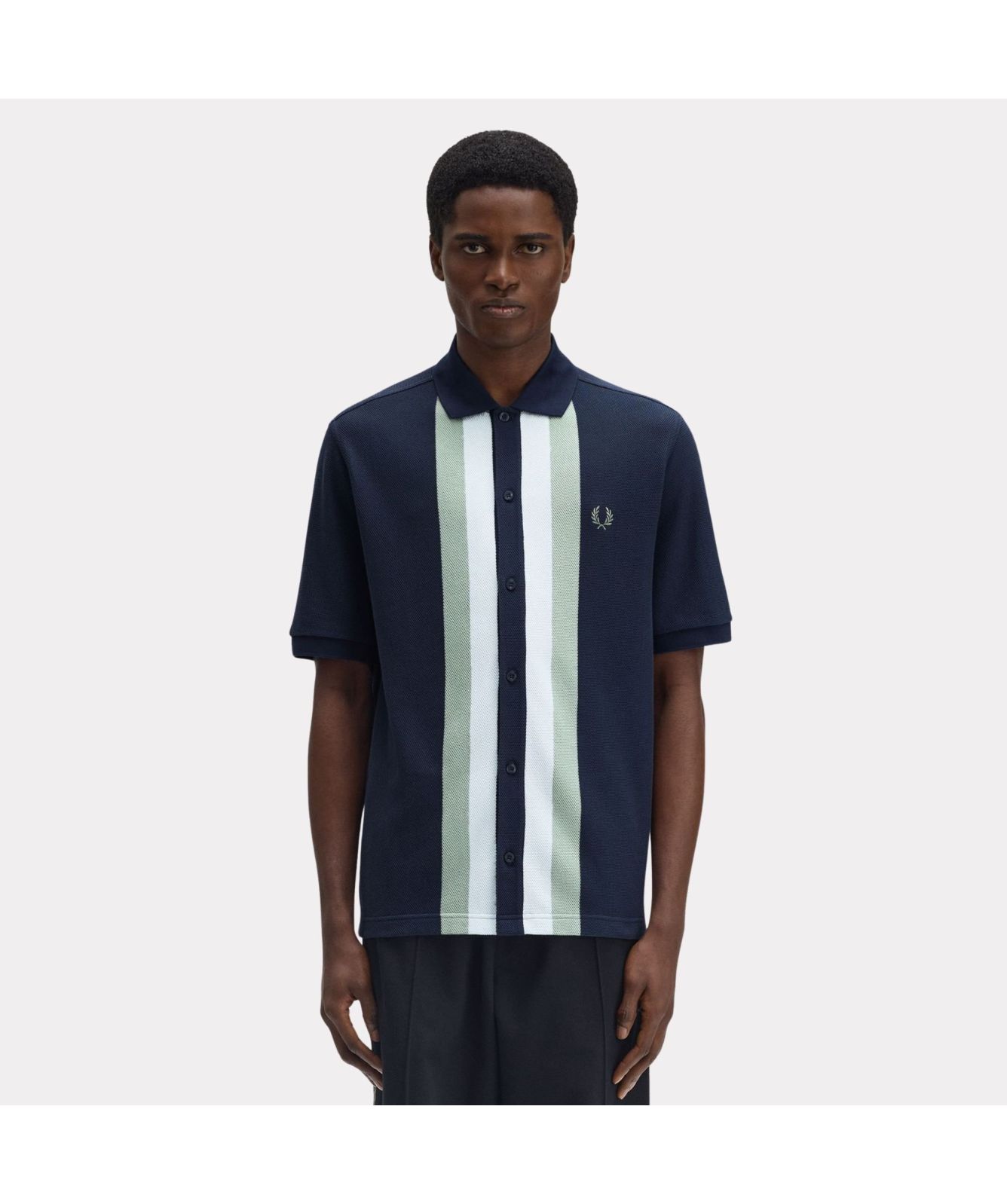 ☆FRED PERRY☆ Sharp Button-Through Short Sleeve Shirt Night