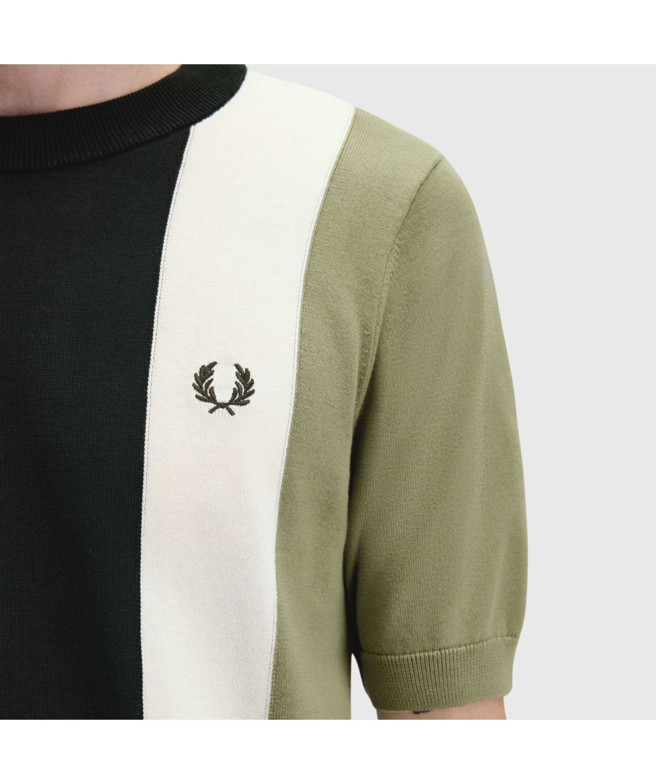 Fred Perry Vertical Stripe Knitted T-Shirt | Olive Mint - K9746