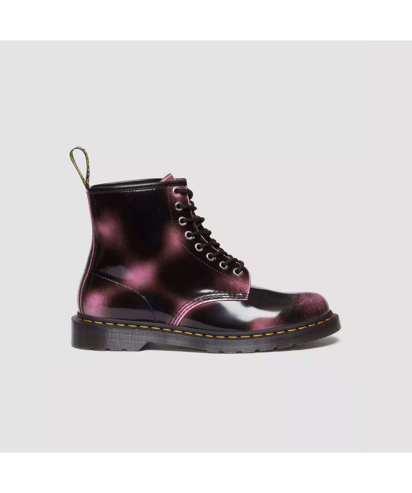 ★関税込★DR.MARTENS★1460 BRUSH OFF LEATHER LACE UP BOOTS★ Dr. Martens 1460 Brush Off Leather Lace Up Boots in Black