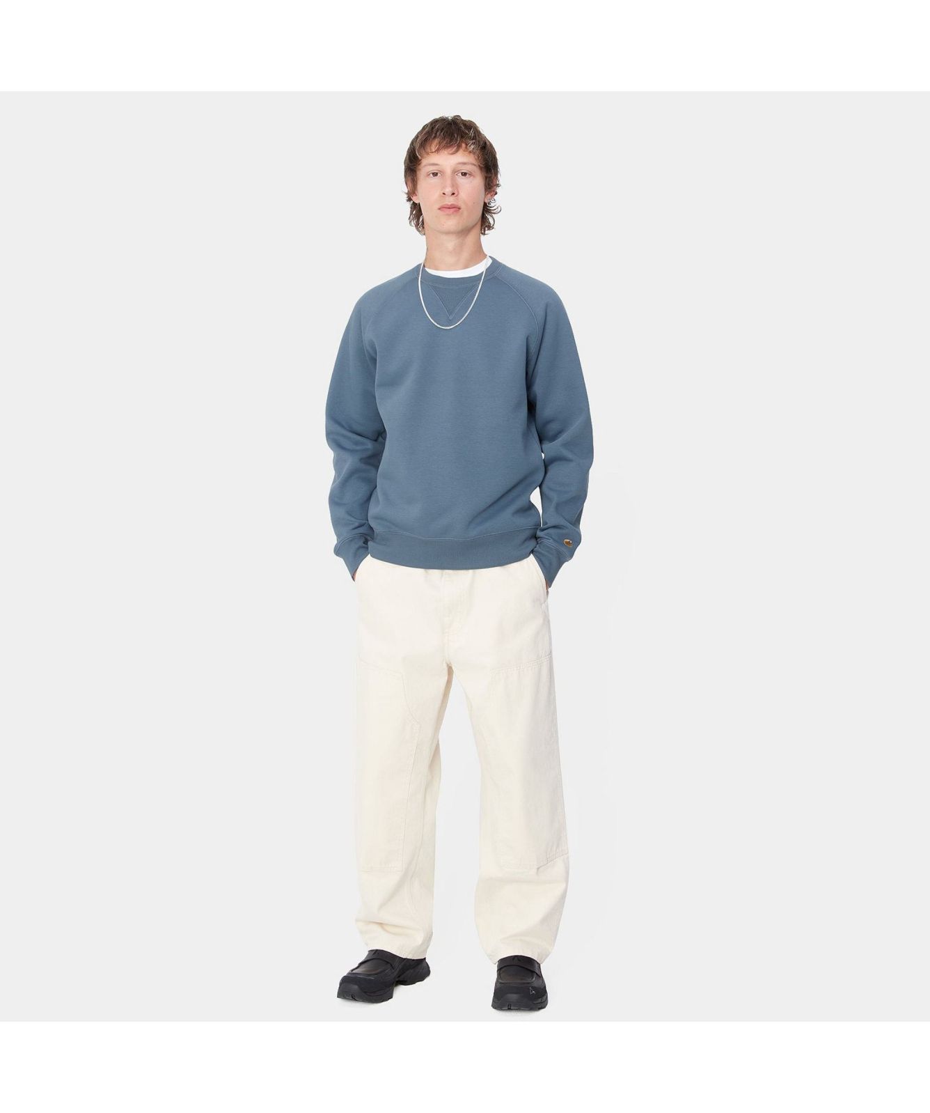 Carhartt WIP Chase C-Neck Sweatshirt | Blue-I033660-2GQ-tan