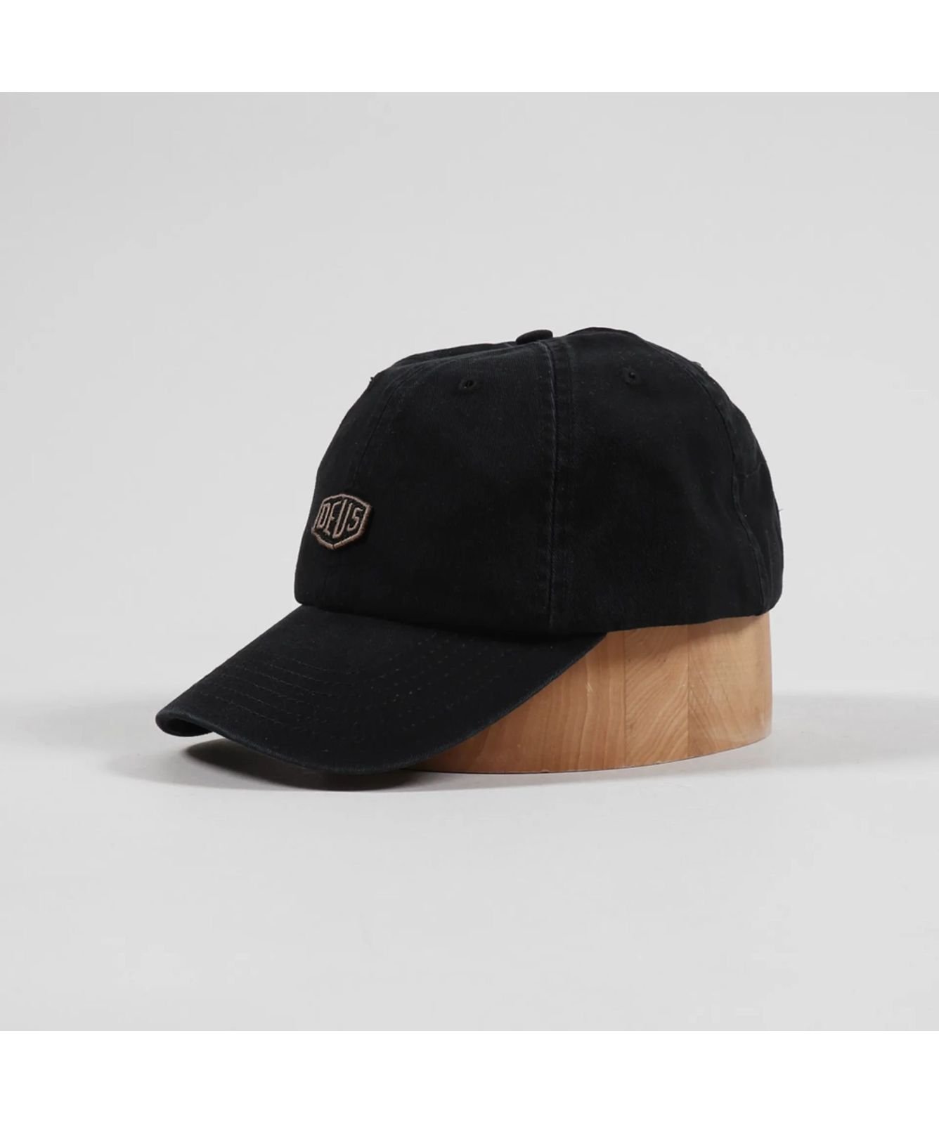 [DEUS EX MACHINA] Shield Standard Dad Cap ★大人気★ DEUS EX MACHINA デウス エクス マキナ SHIELD STANDARD DAD CAP
