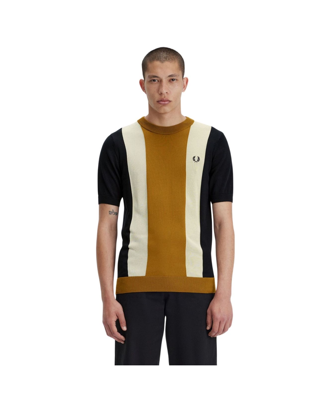 【FRED PERRY】Pin Stripe T-Shirt R5863 Mainimage.jpg