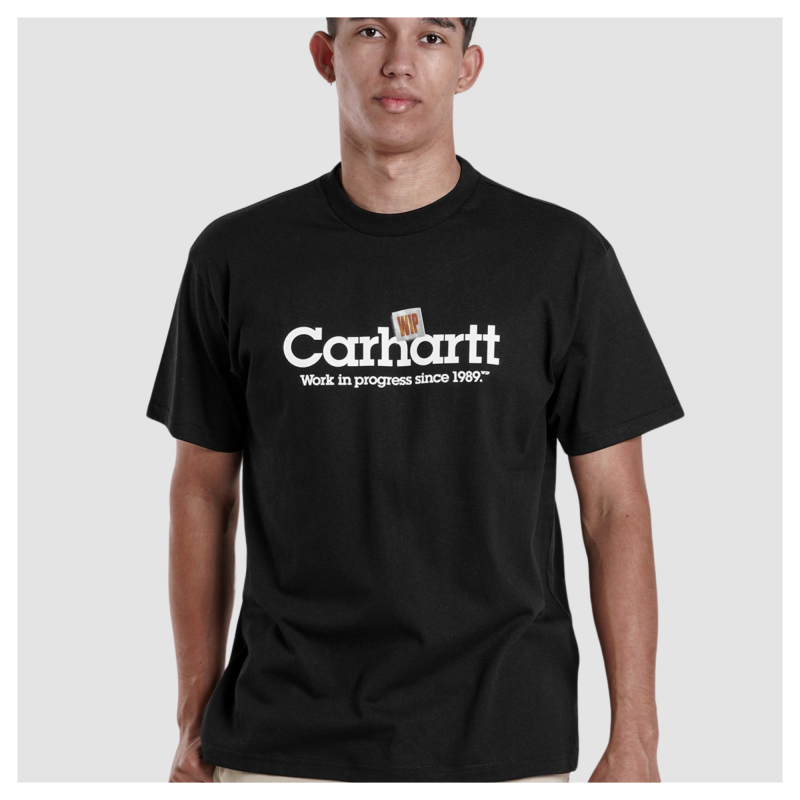 ★ドイツ発*carhartt WIP*新作*Label Script Tシャツ/BLACK★ ☆ドイツ発*carhartt WIP*新作*Label Script Tシャツ/BLACK